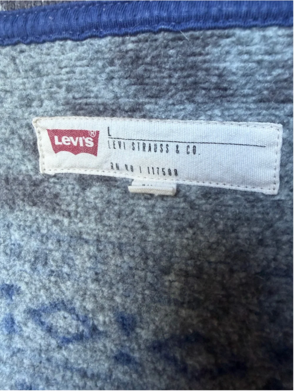 Women’s Levi's Aztec Patterned Cardigan Sweater Size L Grey Blue